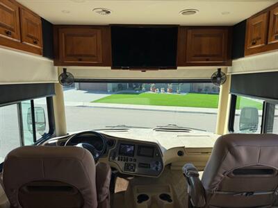 2014 Tiffin Allegro 35QBA   - Photo 9 - Hemet, CA 92544