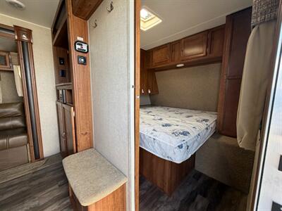 2017 Gulf Stream Innsbruck 268DDS   - Photo 6 - Hemet, CA 92544