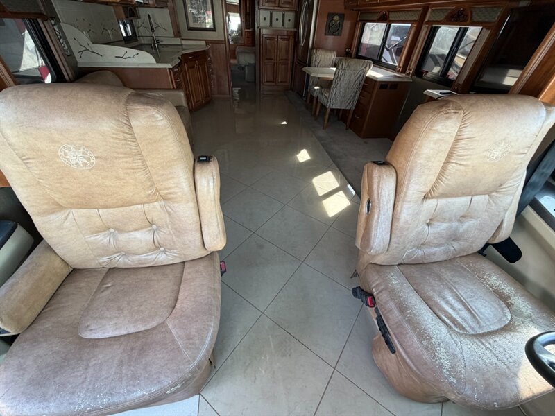2013 Tiffin Phaeton 40QBH   - Photo 6 - Hemet, CA 92544