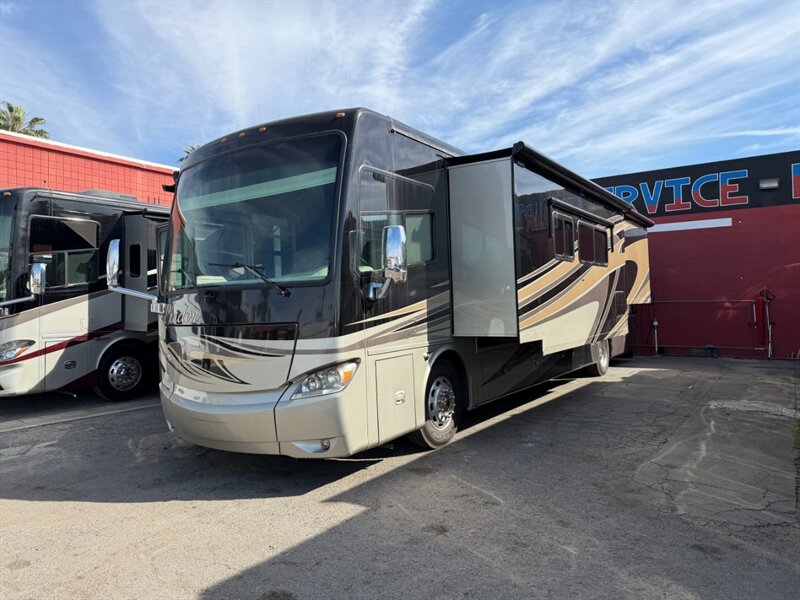 2013 Tiffin Phaeton 40QBH   - Photo 3 - Hemet, CA 92544