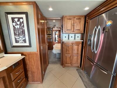 2013 Tiffin Phaeton 40QBH   - Photo 20 - Hemet, CA 92544