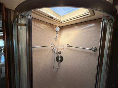 2013 Tiffin Phaeton 40QBH   - Photo 33 - Hemet, CA 92544