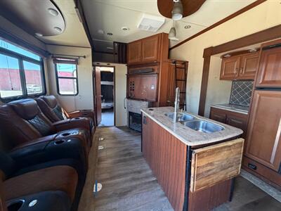 2015 Forest River Vengeance 38L12 - Photo 3 - Hemet, CA 92544