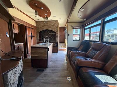 2015 Forest River Vengeance 38L12 - Photo 18 - Hemet, CA 92544