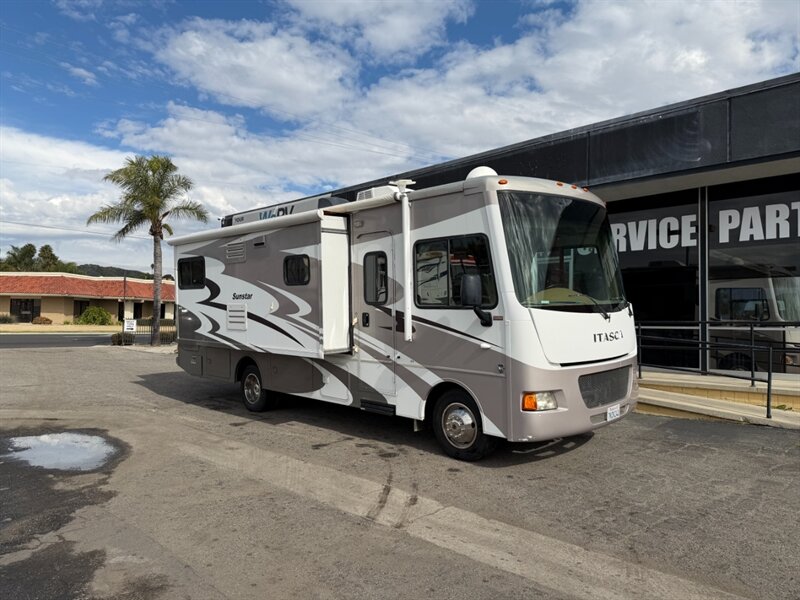 2013 Itasca Sunstar 27N   - Photo 1 - Hemet, CA 92544