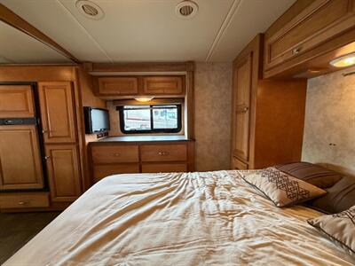 2013 Itasca Sunstar 27N   - Photo 17 - Hemet, CA 92544