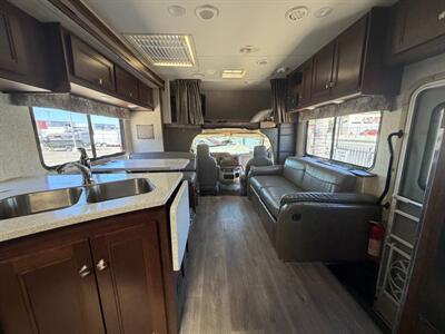 2017 Forest River Forester 3051S   - Photo 12 - Hemet, CA 92544