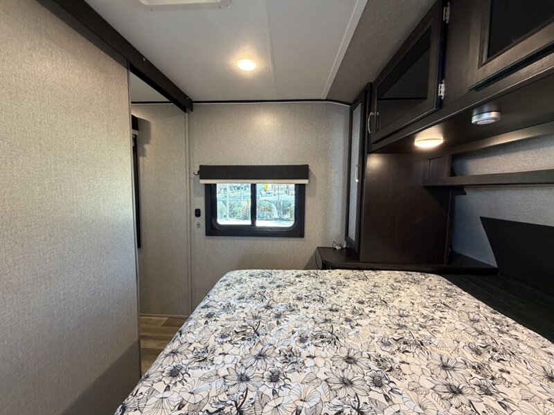 2021 Jayco Jay Feather 22RK   - Photo 15 - Hemet, CA 92544