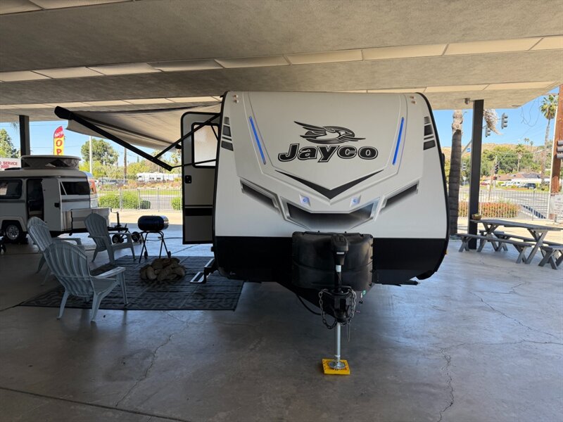 2021 Jayco Jay Feather 22RK   - Photo 2 - Hemet, CA 92544