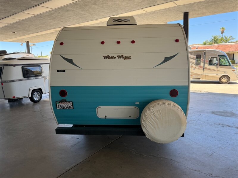 2017 Riverside RV White Water 177SE   - Photo 2 - Hemet, CA 92544