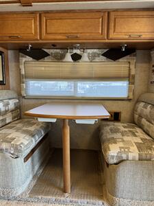 2006 Winnebago Journey 32T   - Photo 8 - Hemet, CA 92544