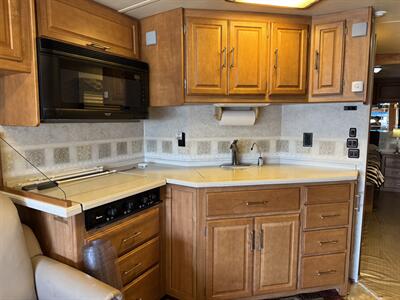 2006 Winnebago Journey 32T   - Photo 11 - Hemet, CA 92544
