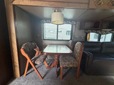 2016 Keystone Outback 312BH   - Photo 13 - Hemet, CA 92544