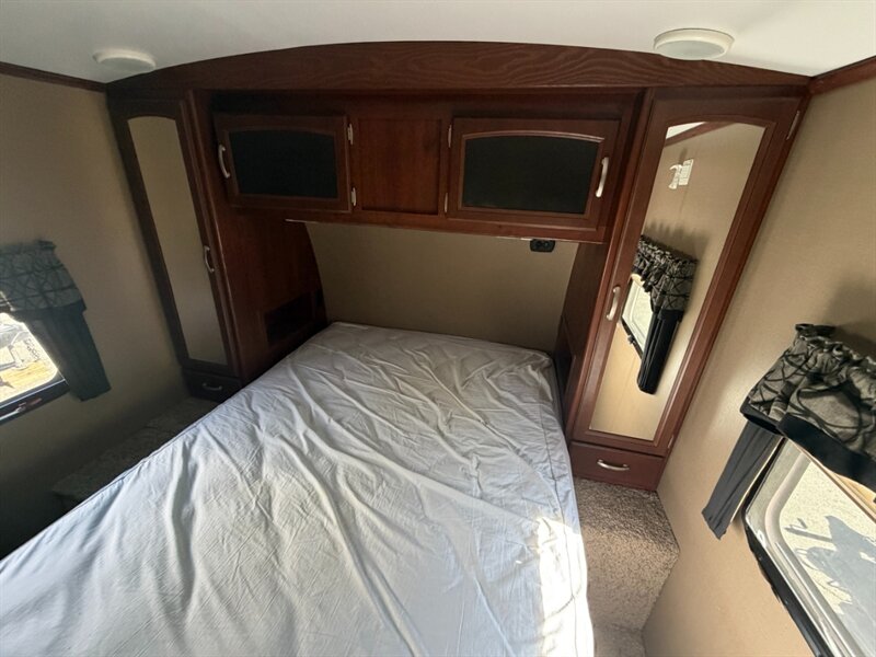 2016 Keystone Outback 312BH   - Photo 20 - Hemet, CA 92544