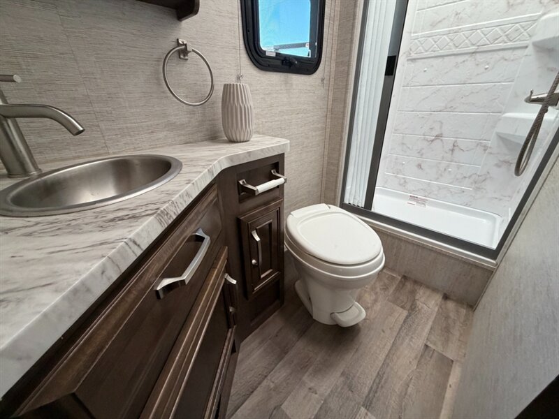 2021 Jayco Melbourne 24L   - Photo 16 - Hemet, CA 92544