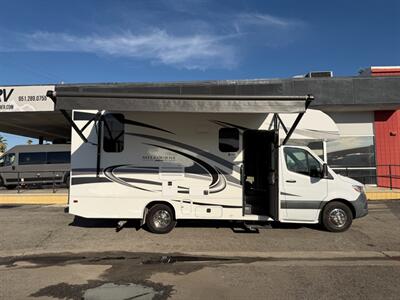 2021 Jayco Melbourne 24L   - Photo 4 - Hemet, CA 92544