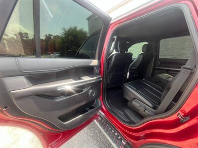 2019 Ford Expedition XLT   - Photo 16 - Huffman, TX 77336