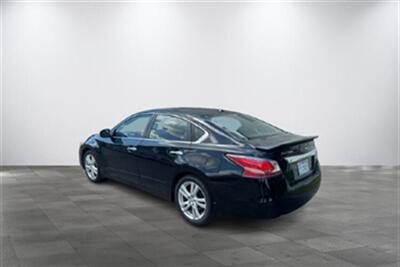 2012 Chevrolet Malibu LS - Photo 4 - Huffman, TX 77336