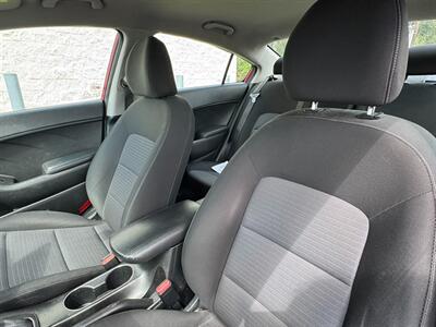 2016 Kia Forte LX - Photo 4 - Huffman, TX 77336