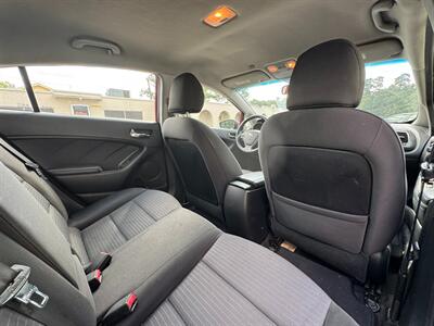 2016 Kia Forte LX - Photo 9 - Huffman, TX 77336