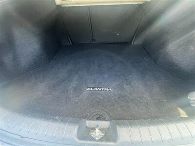 2017 Hyundai ELANTRA Limited - Photo 17 - Huffman, TX 77336