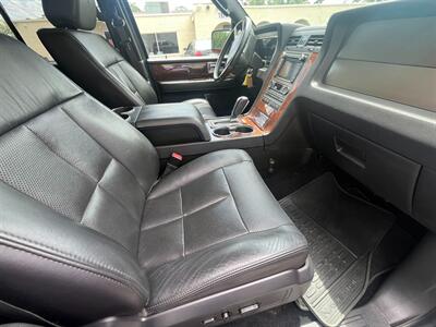 2011 Lincoln Navigator   - Photo 18 - Huffman, TX 77336