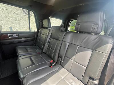 2011 Lincoln Navigator   - Photo 12 - Huffman, TX 77336