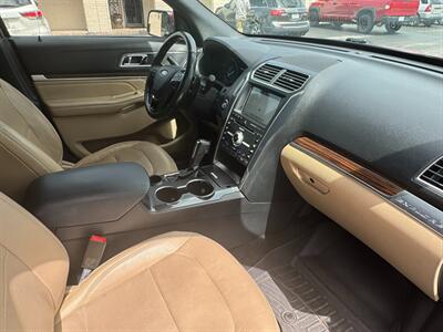2017 Ford Explorer Limited   - Photo 8 - Huffman, TX 77336