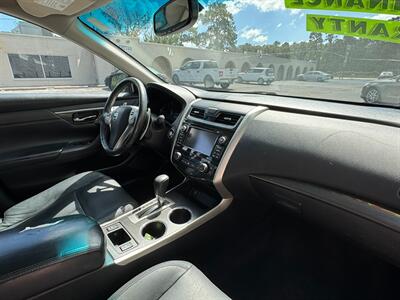 2015 Nissan Altima 3.5 SL - Photo 5 - Huffman, TX 77336