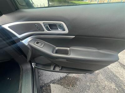 2015 Ford Explorer XLT   - Photo 11 - Huffman, TX 77336