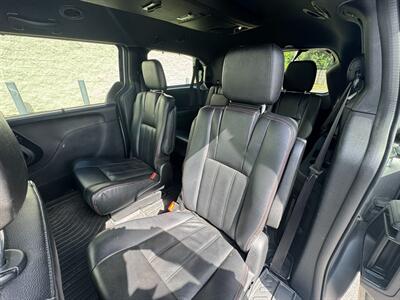 2019 Dodge Grand Caravan GT   - Photo 9 - Huffman, TX 77336