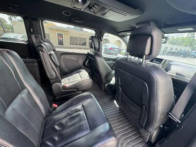 2019 Dodge Grand Caravan GT   - Photo 11 - Huffman, TX 77336