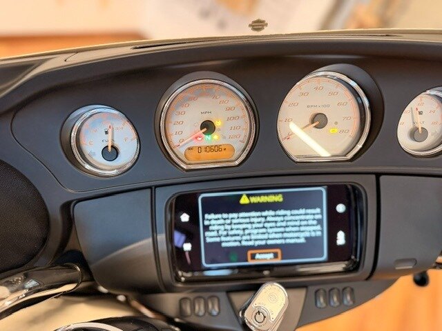 2022 Harley-Davidson Street Glide   - Photo 11 - Lafayette, IN 47905