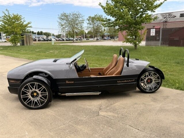 2022 Vanderhall Venice   - Photo 2 - Lafayette, IN 47905