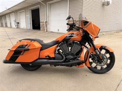 2017 Victory Magnum Inferno Graphics