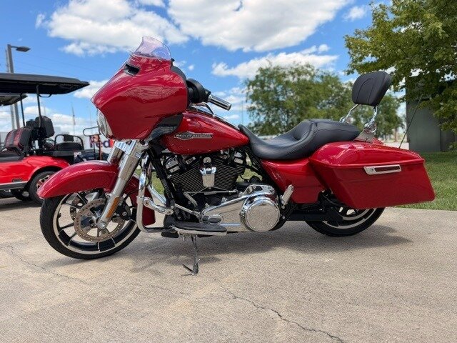 2023 Harley-Davidson Street Glide FLHX   - Photo 5 - Lafayette, IN 47905