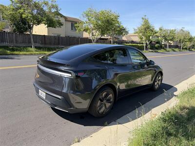 2026 Tesla Model Y   - Photo 5 - Fremont, CA 94536