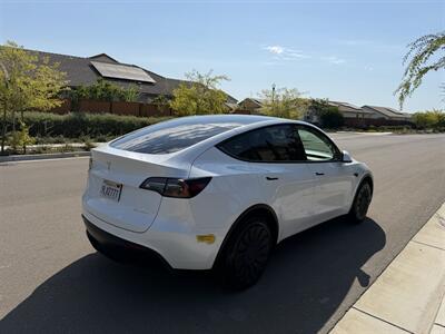 2024 Tesla Model Y   - Photo 4 - Fremont, CA 94536