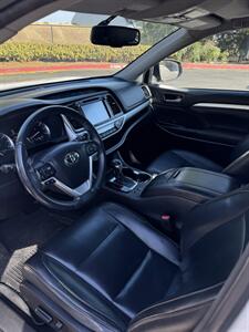 2016 Toyota Highlander XLE   - Photo 11 - Fremont, CA 94536