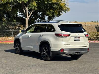 2016 Toyota Highlander XLE   - Photo 6 - Fremont, CA 94536