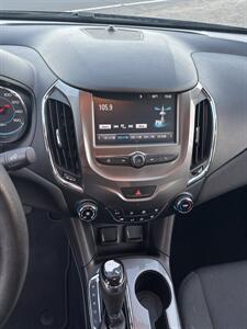 2017 Chevrolet Cruze LT Auto   - Photo 11 - Fremont, CA 94536