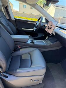 2024 Tesla Model Y Long Range   - Photo 16 - Fremont, CA 94536
