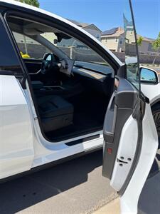 2024 Tesla Model Y Long Range   - Photo 9 - Fremont, CA 94536