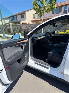 2024 Tesla Model Y Long Range   - Photo 11 - Fremont, CA 94536