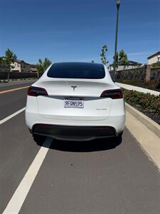 2024 Tesla Model Y Long Range   - Photo 5 - Fremont, CA 94536