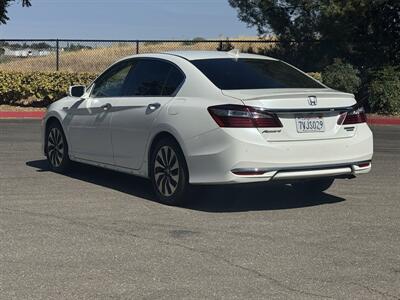2017 Honda Accord Hybrid Touring   - Photo 6 - Fremont, CA 94536