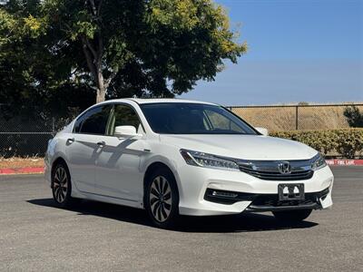 2017 Honda Accord Hybrid Touring   - Photo 2 - Fremont, CA 94536
