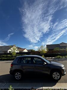 2014 Volkswagen Tiguan S   - Photo 3 - Fremont, CA 94536