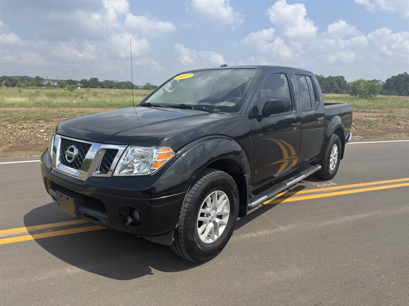 2017 Nissan Frontier SV  