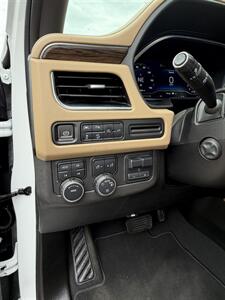 2022 Chevrolet Tahoe Premier   - Photo 21 - Boerne, TX 78006